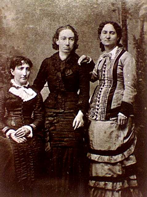 Marie Ferré (1853-1882), Louise Michel (1830-1905) et Paule Mink (1839-1901)